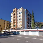 Jane Apartment